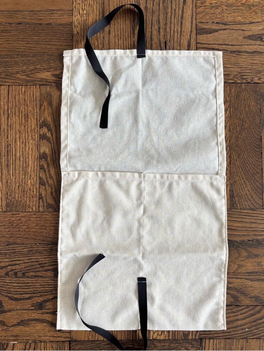 Amanu Canvas Shoe Dust Bag with Black Ribbon Tie - Picture 3 of 4